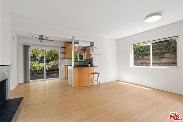 Fireplace, Interior, Kitchen, Wood Texture Flooring