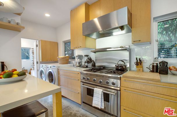 Interior, Kitchen, Recessed Lighting, Stainless Steel Appliances, Washer