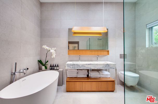 Bathroom, Free Standing Baths, Glass Shower, Interior