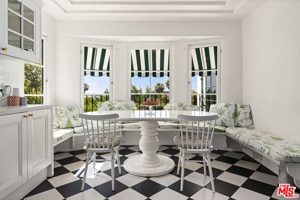 Dining room, Interior, Water
