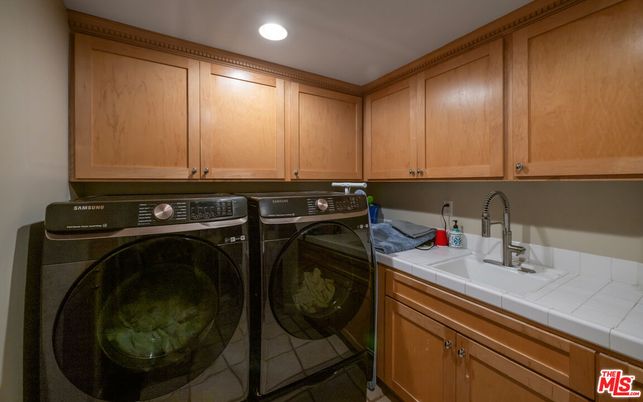 Interior, Recessed Lighting, Washer