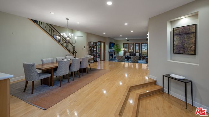 Chandelier, Dining room, Interior, Living room, Pendant Lights, Recessed Lighting, Wood Texture Flooring