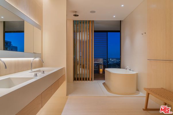 Bathroom, Dual Sink Vanities, Free Standing Baths, Interior, Recessed Lighting