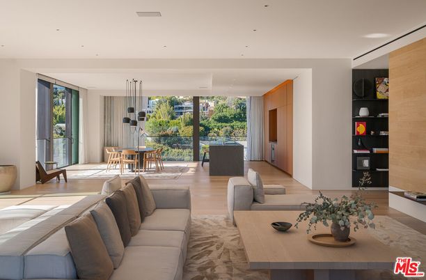 Dining room, Interior, Living room, Pendant Lights, Recessed Lighting, Wood Texture Flooring