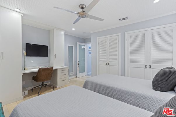 Bedroom, Home Office, Interior, Recessed Lighting, Wood Texture Flooring