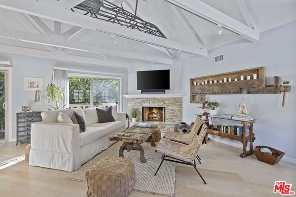 Fireplace, Interior, Living room, Pendant Lights, Wood Texture Flooring