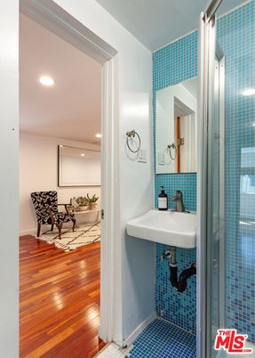Bathroom, Interior, Recessed Lighting, Wood Texture Flooring
