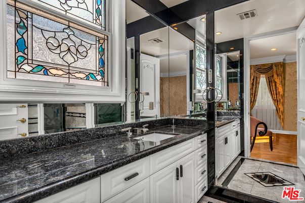 Bathroom, Dual Sink Vanities, Interior, Recessed Lighting, Wood Texture Flooring