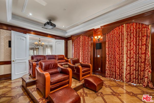 Chandelier, Home Theatre Room, Interior, Projection Screen, Recessed Lighting, Theatre Room