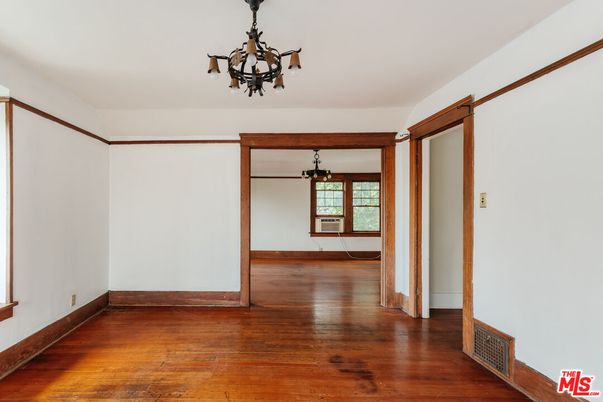 Chandelier, Empty room, Interior, Wood Texture Flooring
