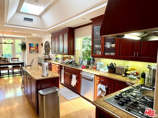 Dining room, Interior, Kitchen, Recessed Lighting, Stainless Steel Appliances, Wood Texture Flooring
