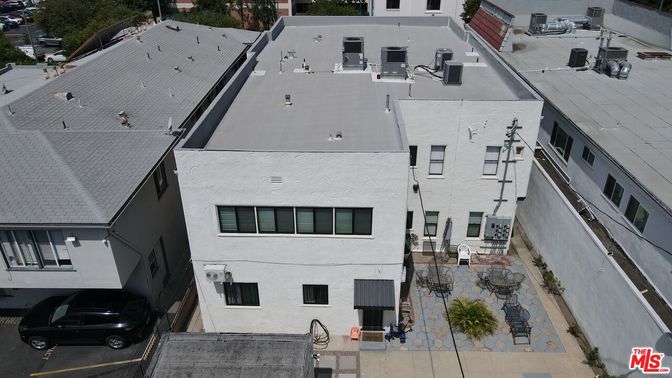 Exterior, Drone