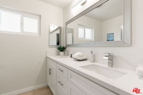 Bathroom, Dual Sink Vanities, Interior, Wood Texture Flooring