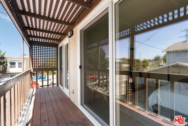 Exterior, Wood Texture Flooring