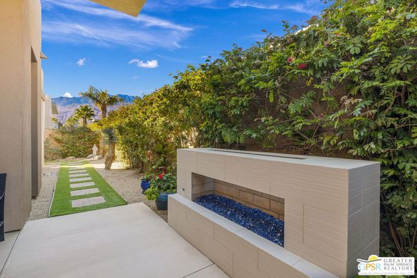 Exterior, Fireplace
