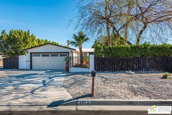 Backyard, Detached Garage, Exterior