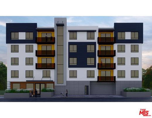 Exterior, Facade, Highrise