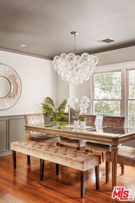 Chandelier, Dining room, Interior, Recessed Lighting, Wood Texture Flooring
