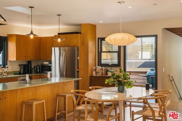 Dining room, Interior, Kitchen, Pendant Lights, Recessed Lighting, Stainless Steel Appliances