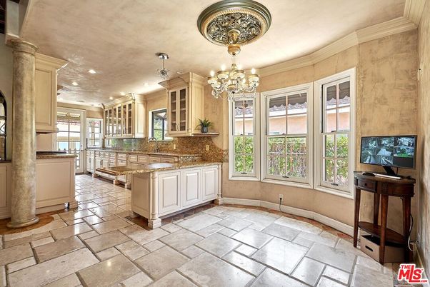 Chandelier, Interior, Kitchen, Recessed Lighting