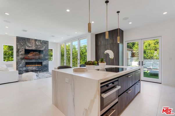 Fireplace, Interior, Kitchen, Living room, Pendant Lights, Recessed Lighting, Stainless Steel Appliances