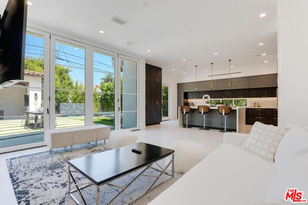 Interior, Kitchen, Living room, Pendant Lights, Recessed Lighting