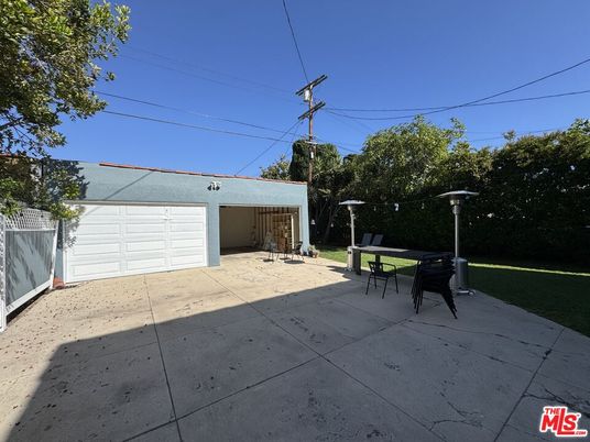 Backyard, Detached Garage, Exterior
