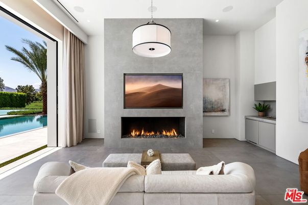 Fireplace, Interior, Living room, Pendant Lights, Recessed Lighting