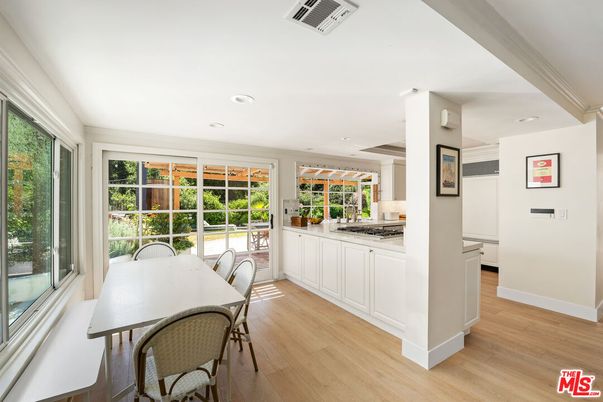 Dining room, Interior, Kitchen, Recessed Lighting, Wood Texture Flooring