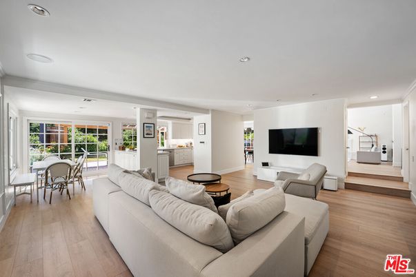 Dining room, Interior, Living room, Recessed Lighting, Wood Texture Flooring