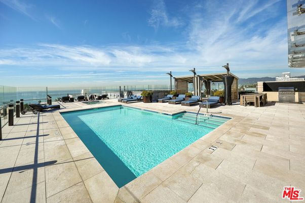 Exterior, Pool, Water