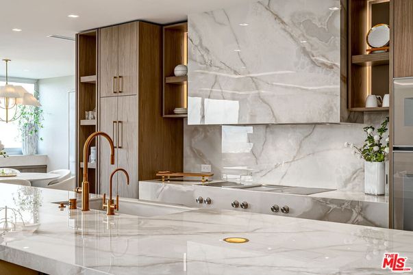Bathroom, Interior, Marble Walls, Pendant Lights, Recessed Lighting