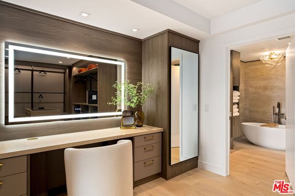 Bathroom, Free Standing Baths, Interior, Recessed Lighting, Wood Texture Flooring