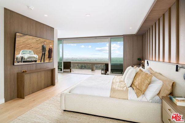 Bedroom, Interior, Recessed Lighting, Water, Wood Texture Flooring