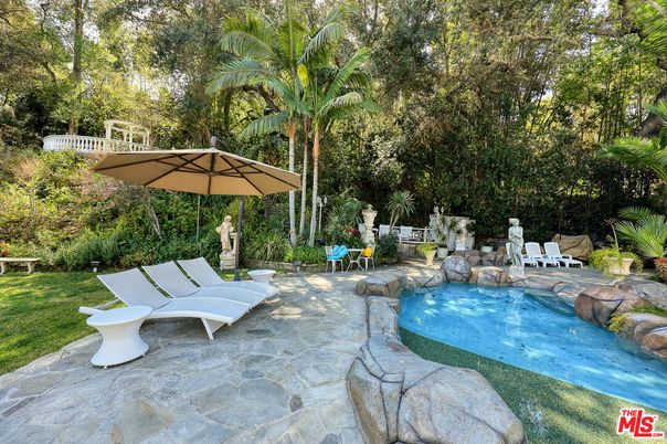 Backyard, Exterior, Pool