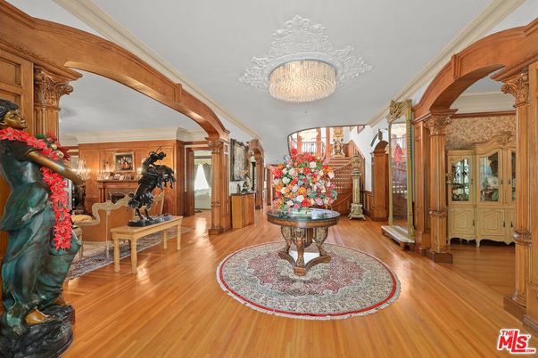 Chandelier, Interior, Wood Texture Flooring