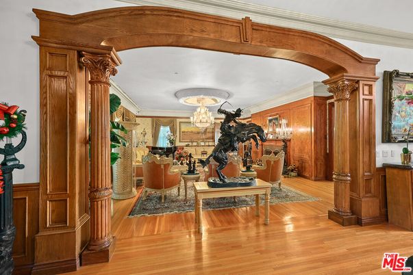 Chandelier, Interior, Wood Texture Flooring