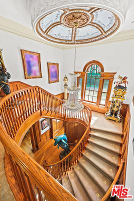 Chandelier, Interior, Wood Texture Flooring