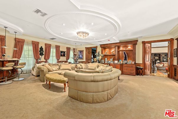 Chandelier, Interior, Living room, Pendant Lights, Recessed Lighting