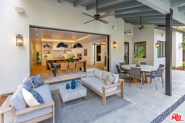 Dining room, Interior, Kitchen, Living room, Pendant Lights, Recessed Lighting, Wooden Beams