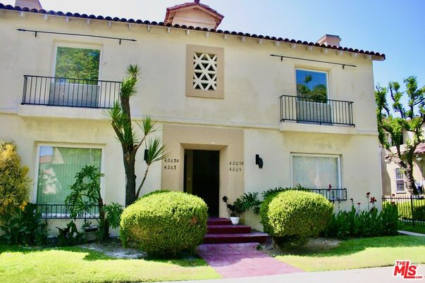Exterior, Facade, Spanish Mediterranean