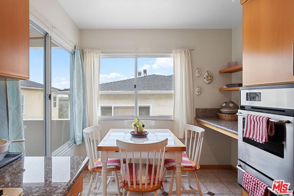 Dining room, Interior