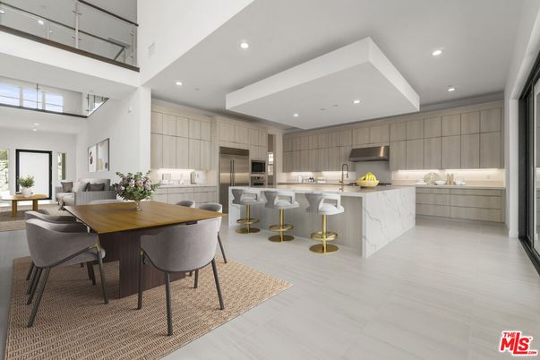 Dining room, Interior, Kitchen, Recessed Lighting, Stainless Steel Appliances