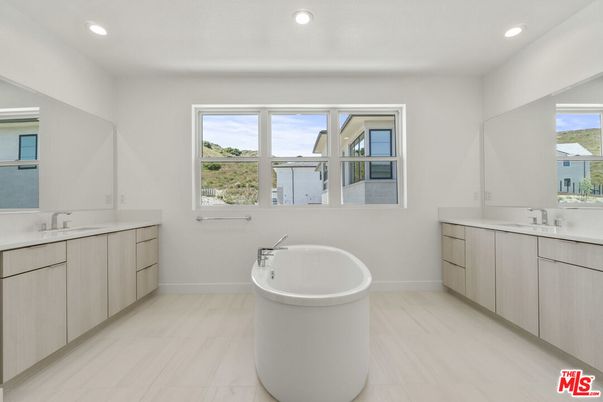 Bathroom, Dual Sink Vanities, Free Standing Baths, Interior, Marble, Recessed Lighting
