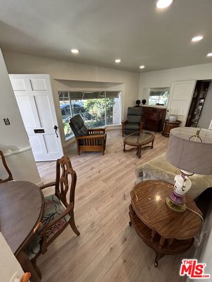 Dining room, Interior, Living room, Recessed Lighting, Wood Texture Flooring