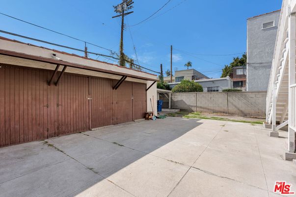 Backyard, Detached Garage, Exterior