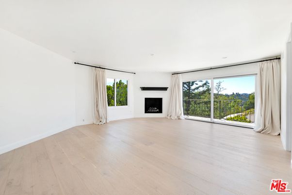 Empty room, Fireplace, Interior, Wood Texture Flooring