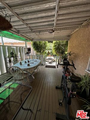 Exterior, Wood Texture Flooring