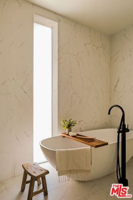 Bathroom, Free Standing Baths, Interior, Marble, Marble Walls