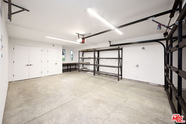 Garage, Interior